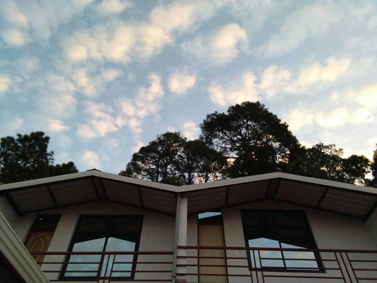 The Rock Heaven Resort ลันส์โดว์นี ภายนอก รูปภาพ